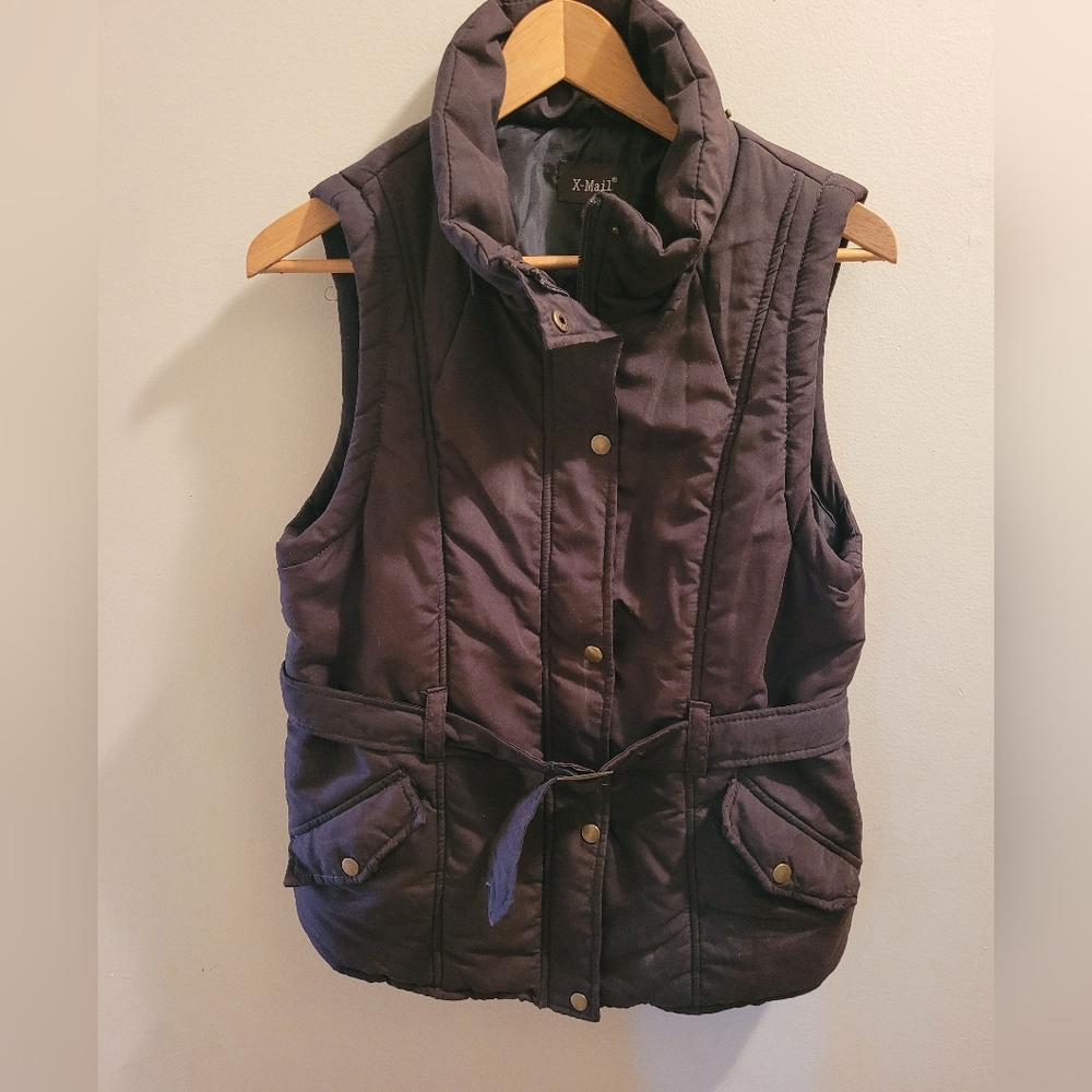 🌷2/$15 X-MAIL womans vest with belt. Size medium.